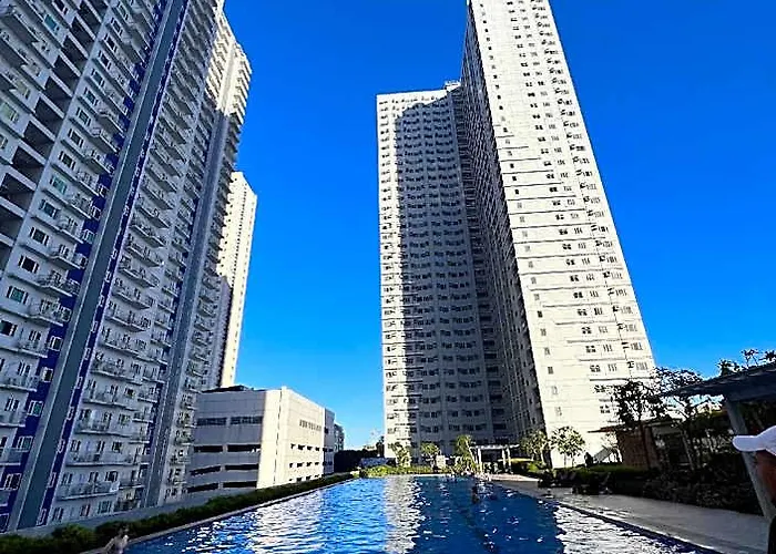 Minimalist At Fern, Grass 2* Manila